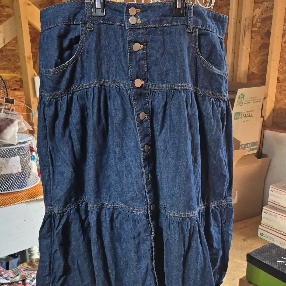 Time and Tru Blue Denim Skirt - Picture 3 of 9